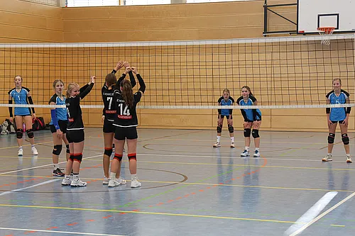 OM U16