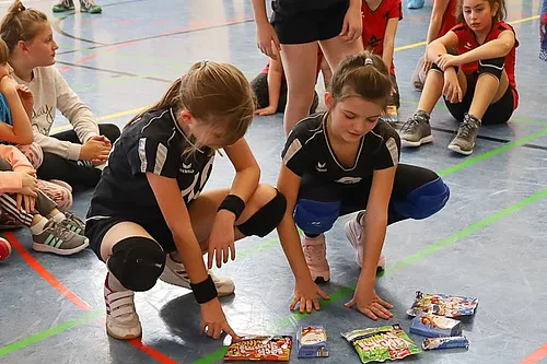 U12 U16