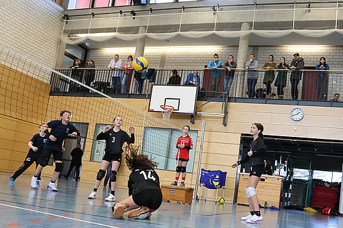 U13