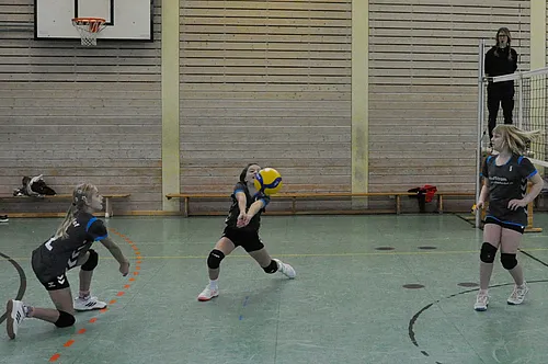 U13