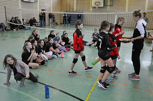 U13