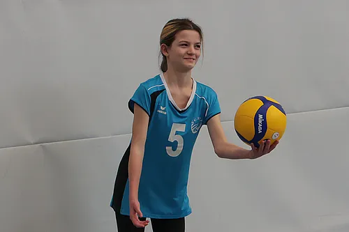 U13