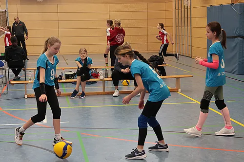 U13