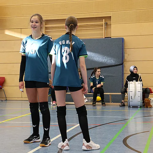 OM U16