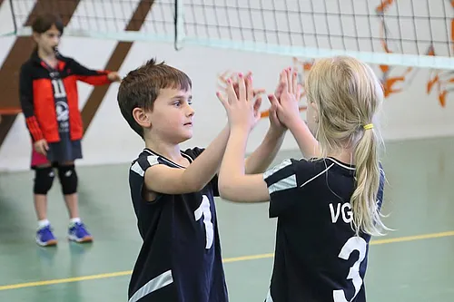 U12