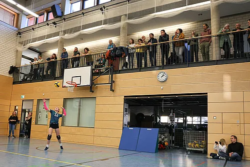 OM U16
