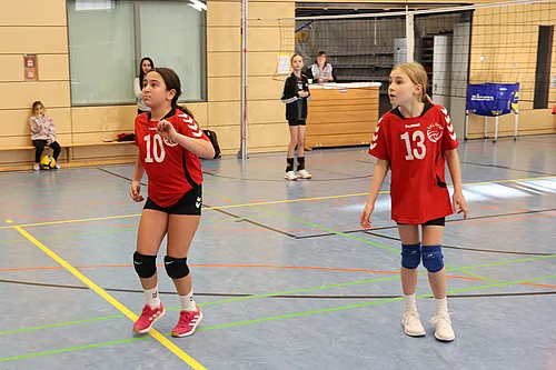 U13