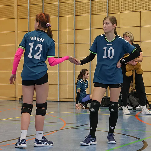 OM U16