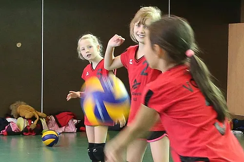 U12