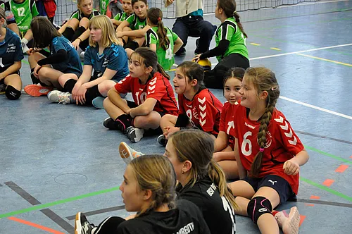 U12