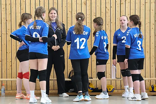 U15