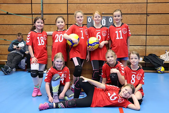 U12