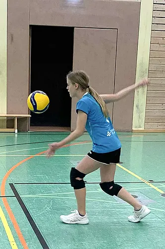U15