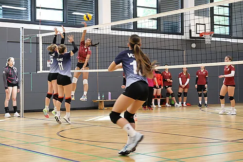 U20