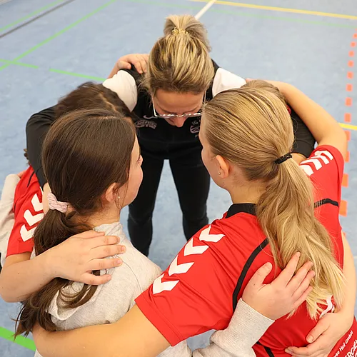 U13