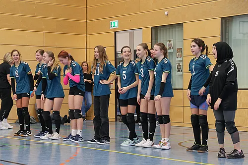 OM U16