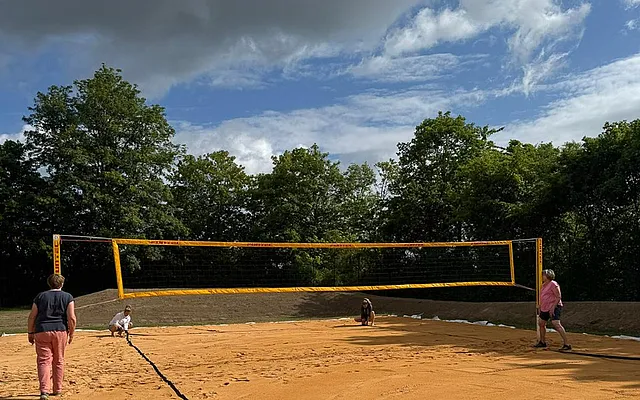 Beachplätze sind soweit fertig ! Jetzt fehlt nur noch eine Hütte ...