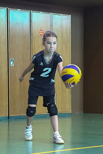U12