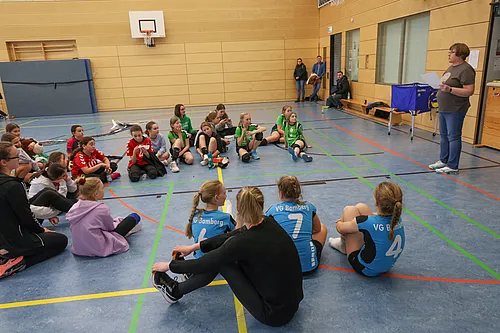 U13