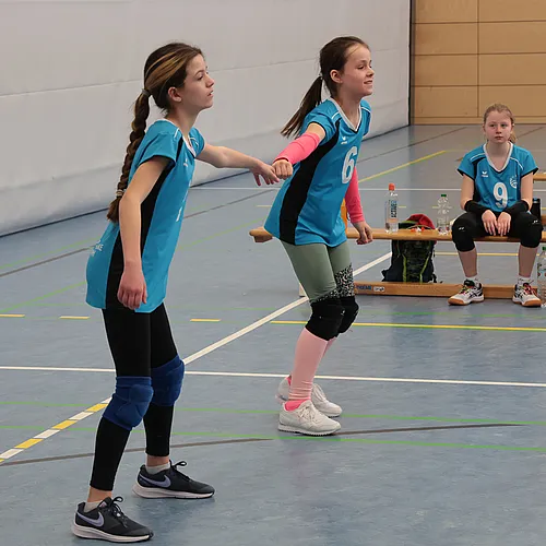 U13