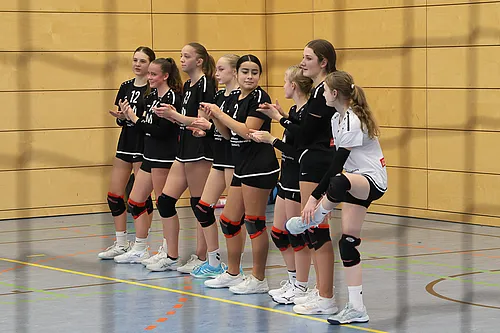 OM U16
