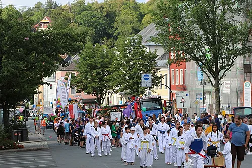 Volksfestumzug
