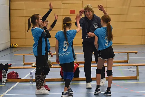 U12