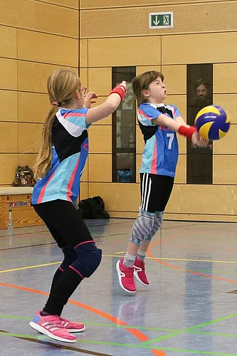 U12
