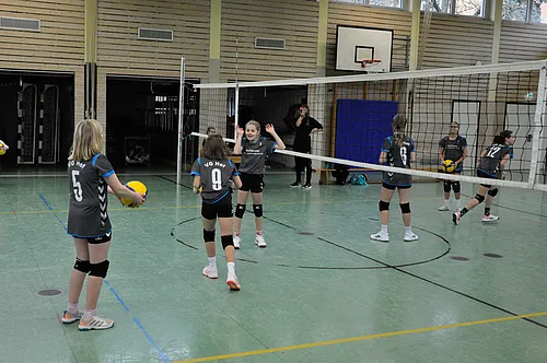 U13