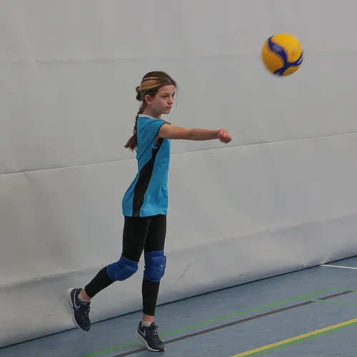 U13