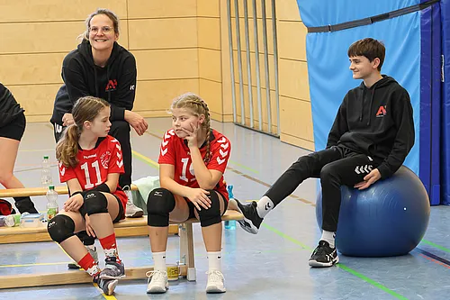 U13