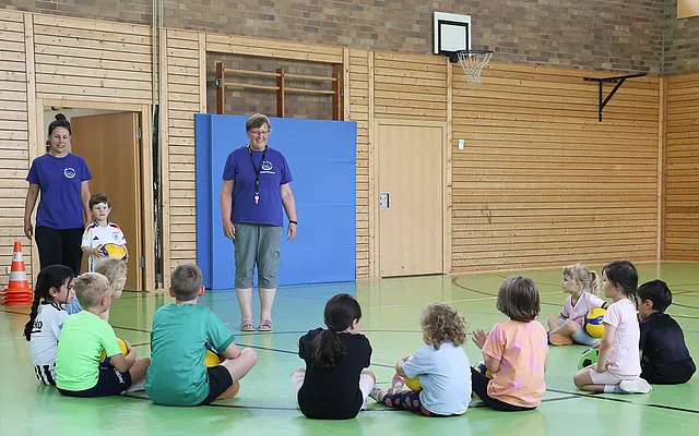 Endlich wieder eine Ballspielgruppe