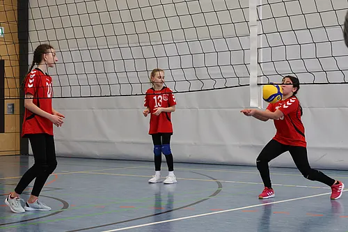 U13