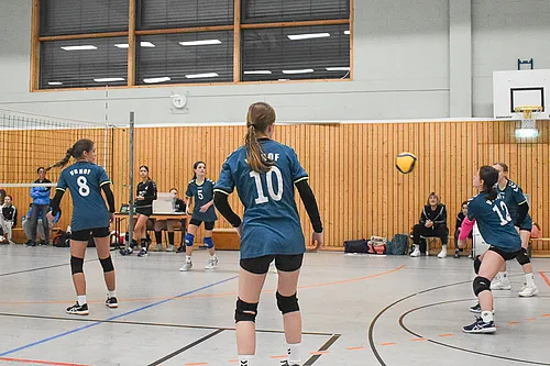 U16