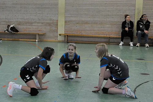 U13