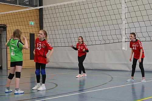 U13