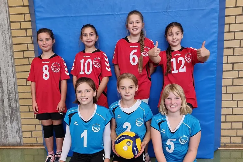U12