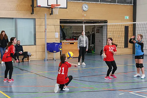 U13