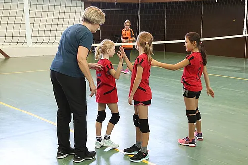 U12