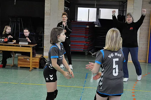 U13