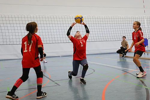 U12
