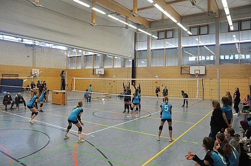 OM U16