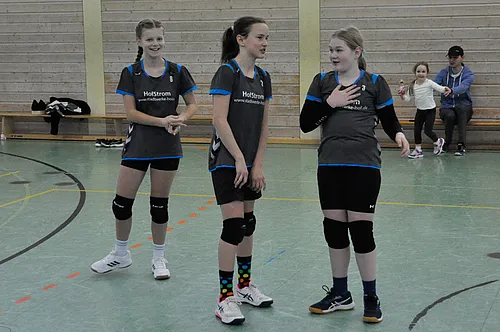 U13