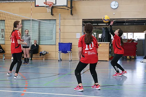 U13