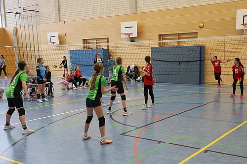 U13