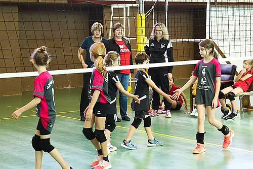 U12