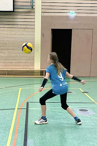 U15