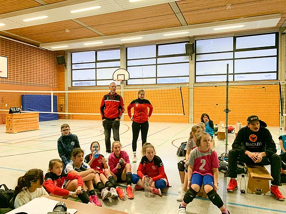 U12