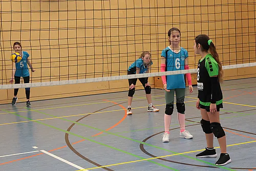 U13