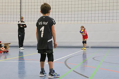 U12